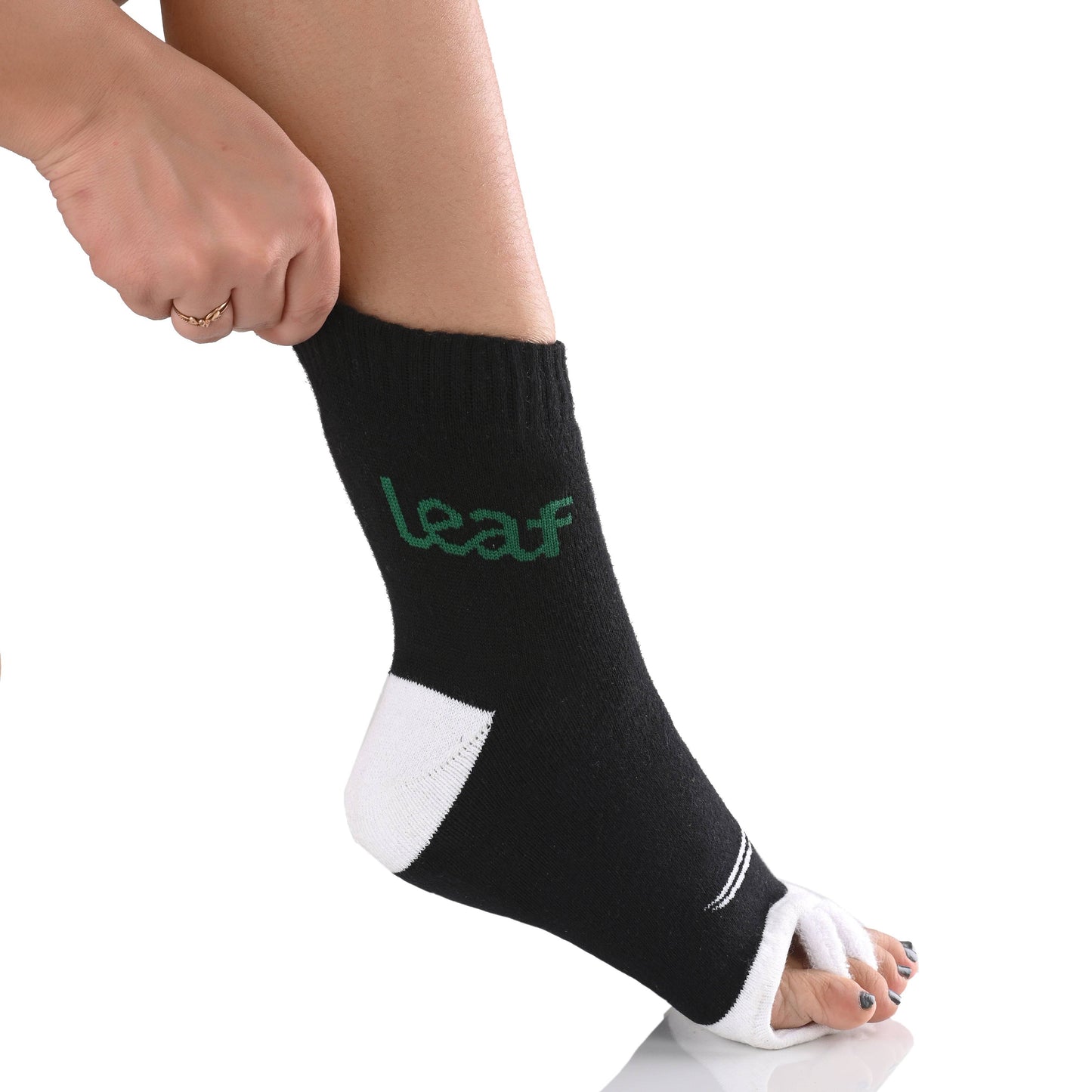 Foot alignment socks for pain reduction and maintaining shape of your foot.